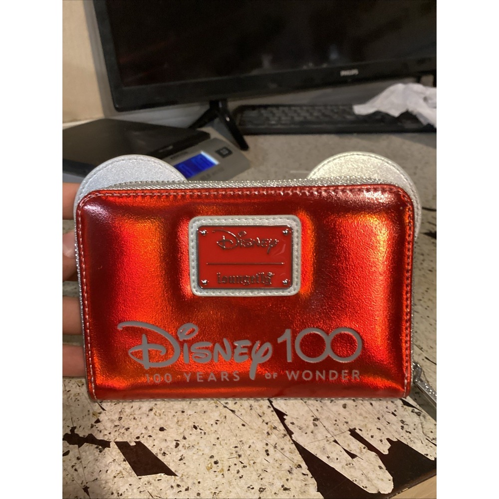 Disney Loungefly 100th Platinum Mickey Mouse Wallet - Picture 2 of 4